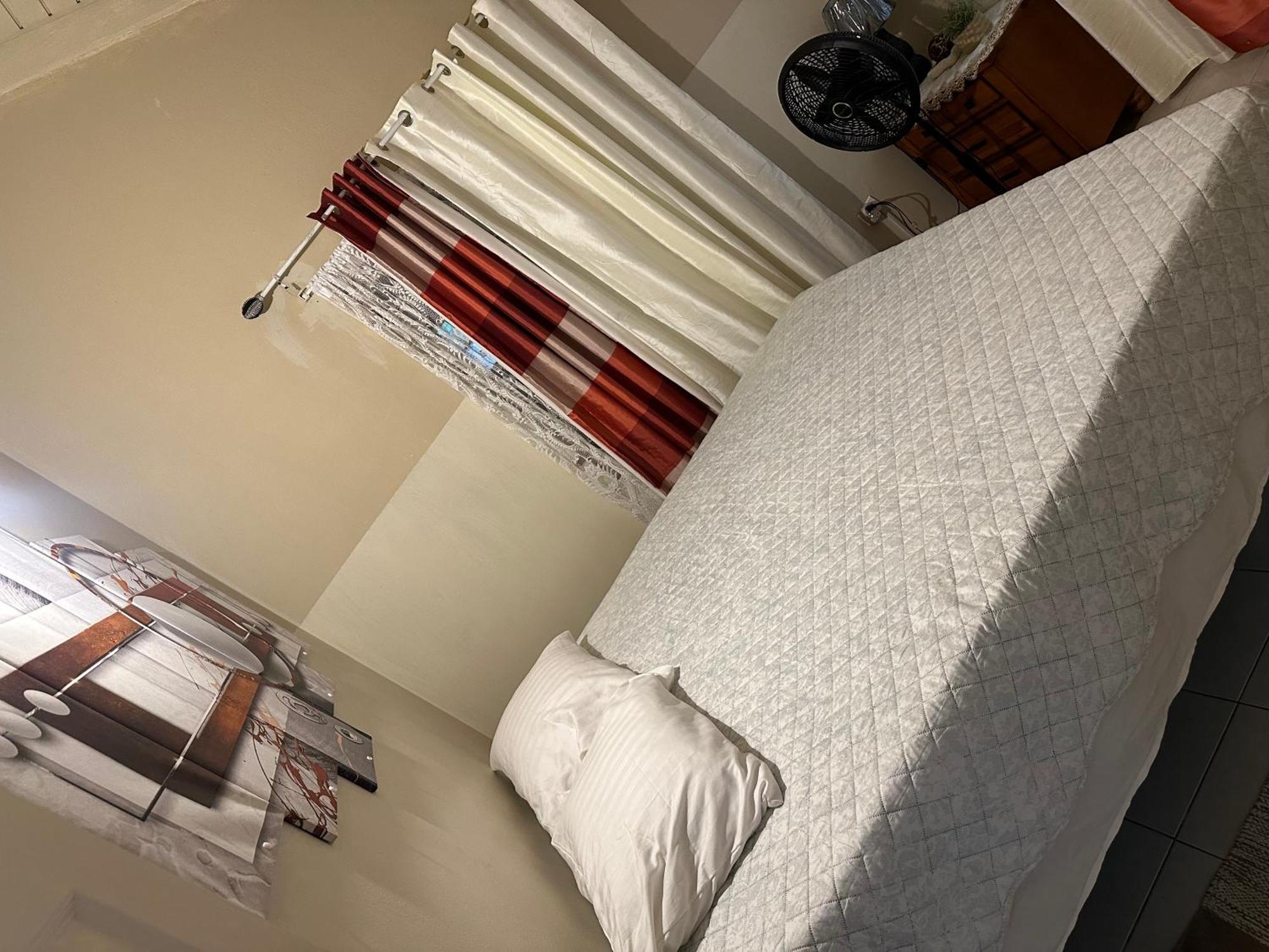 Rhyne Park Inn Montego Bay Exterior foto