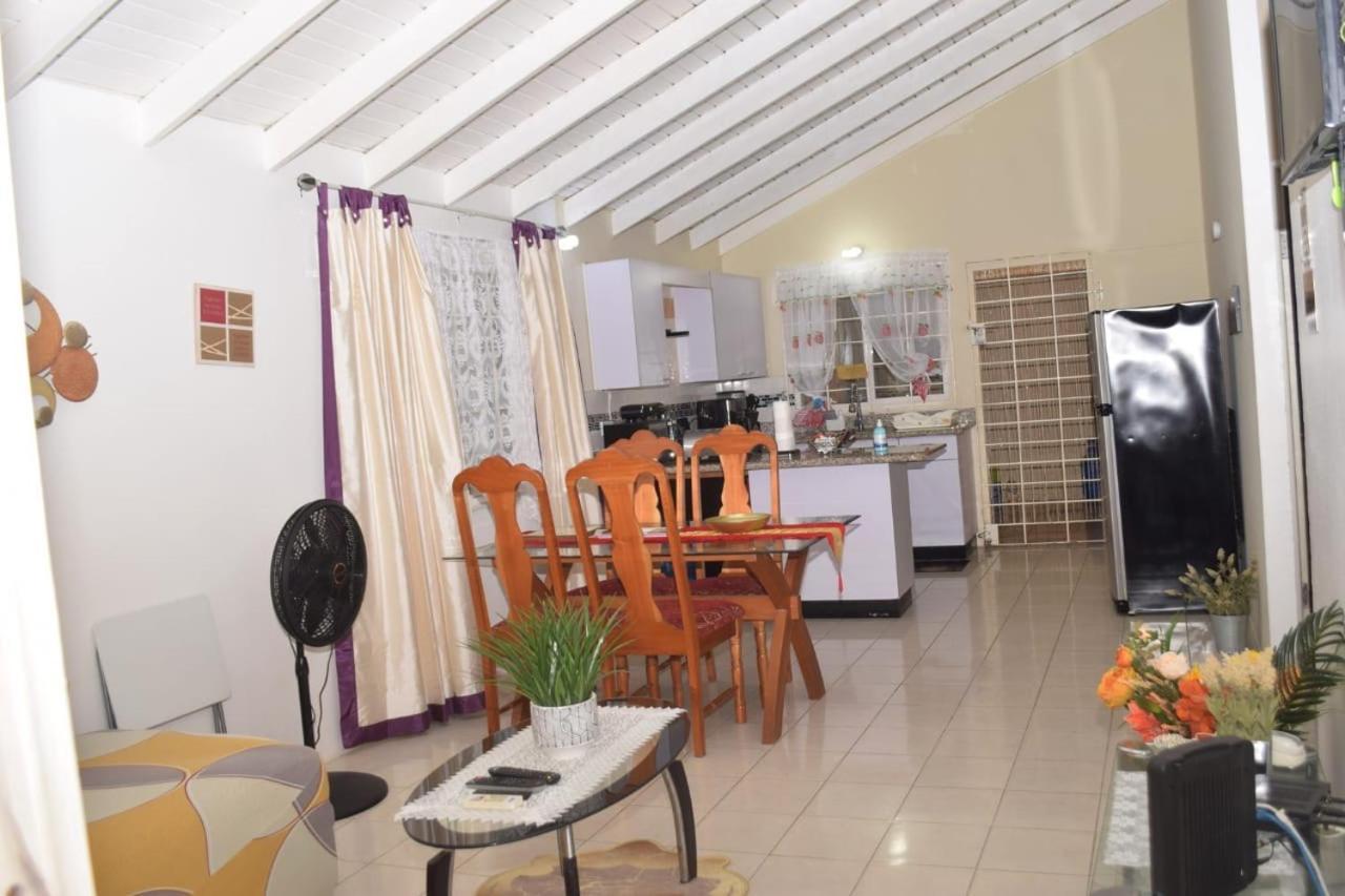 Rhyne Park Inn Montego Bay Exterior foto
